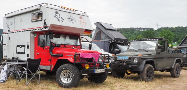 Toyota Land Cruiser 40-serie, camperopbouw met alkoof - Puch 4WD cabrio